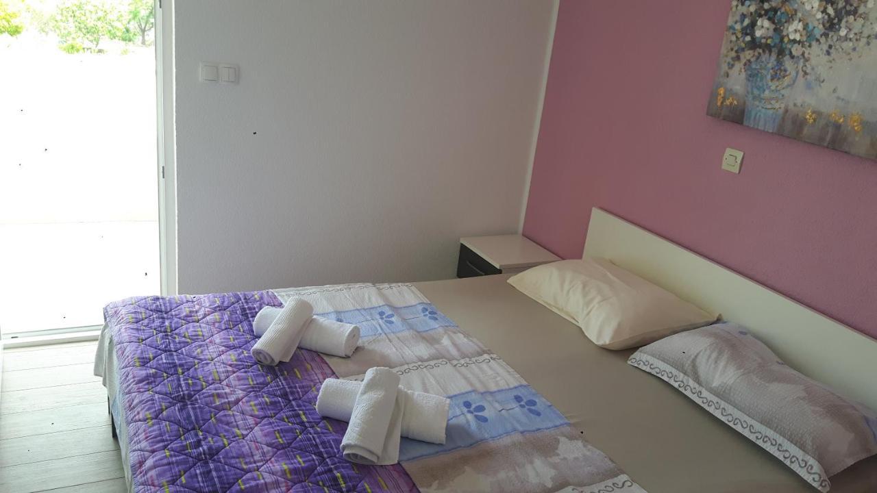 Seaview & Balcony Apartment Petra ヤドリヤ エクステリア 写真