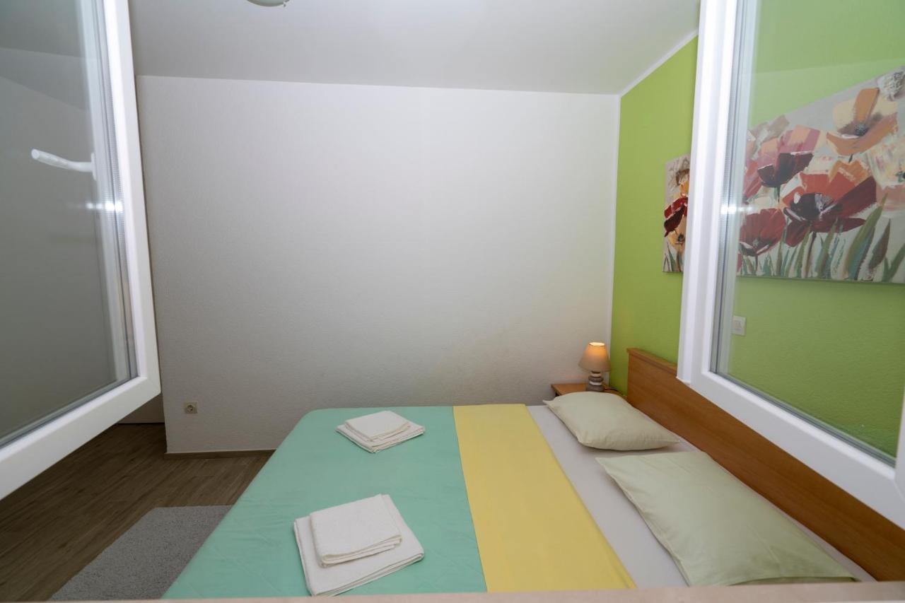 Seaview & Balcony Apartment Petra ヤドリヤ エクステリア 写真