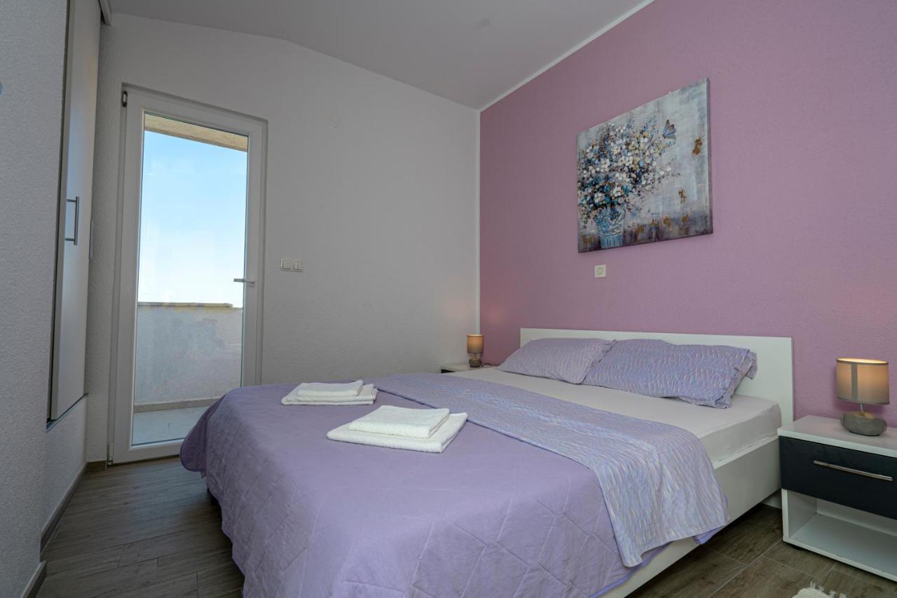 Seaview & Balcony Apartment Petra ヤドリヤ エクステリア 写真